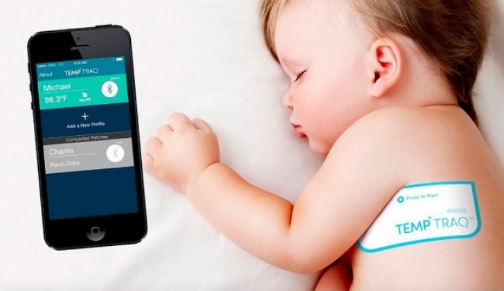 7. Ein Pflaster-Thermometer: Wenn es auf dem Kind aufgeklebt ist, sendet es die Temperatur ans Smartphone. Wenn diese erhöht ist, schlägt es automatisch Alarm.
