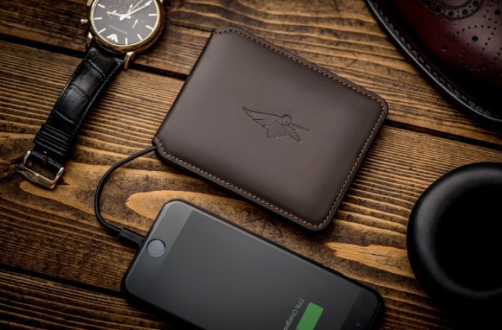 12. The anti-theft smart wallet! If you lose it or if it is stolen, it notifies you of its position and snaps random pictures of the thief. It is also a power bank for your smartphone phone.