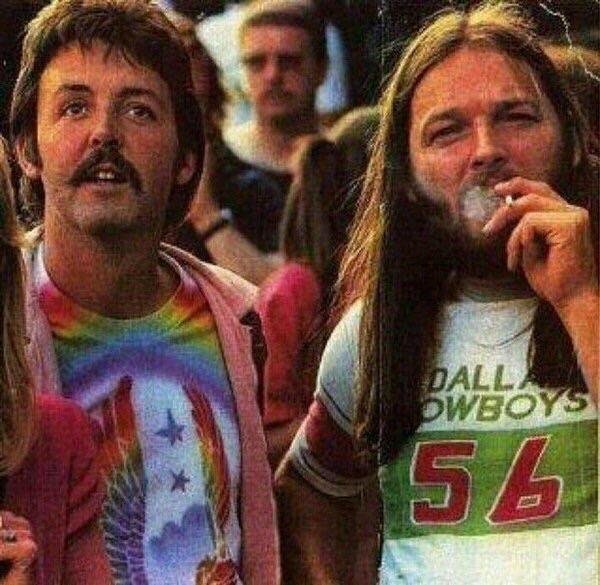12. Paul McCarteny et David Gilmour à un concert de Led Zeppelin en 1978.