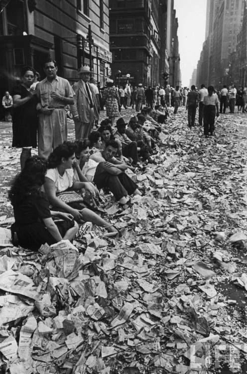 21. New York, 14 August 1945 --- ticker tape covered streets from the celebration for the end of the Second World War.