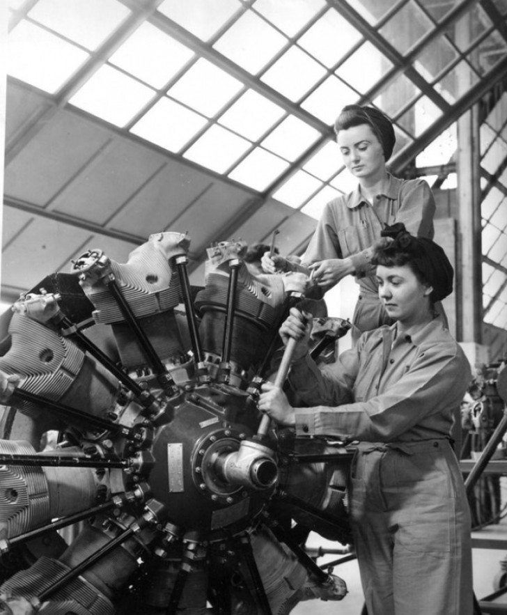 Ma grand-mère (celle du dessus) dans les années 1940: c'était une femme avec du cran!