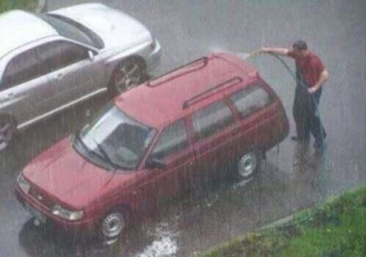 12. Le temps parfait pour nettoyer la voiture.