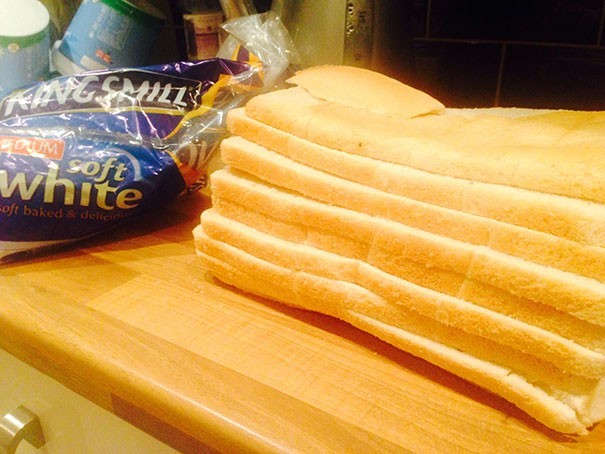 10. "I think I'm the only person in the world to find a loaf of bread sliced ​​lengthwise!"