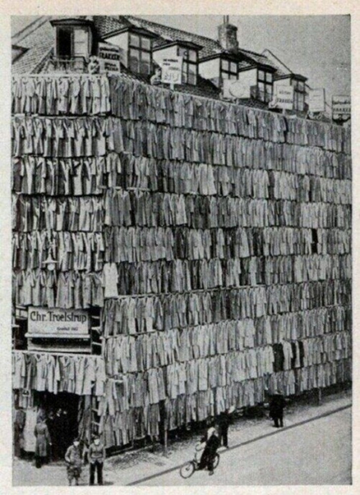 15. Ein Mantel-Verkauf in Kopenhagen, 1936.