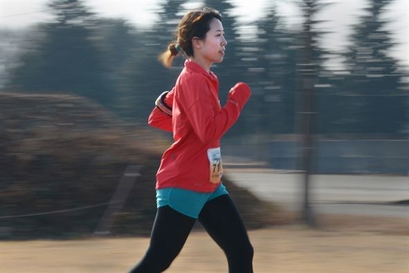 6. Courir souvent et volontiers, dans les voies délimitées et aménagées dans presque toutes les rues.