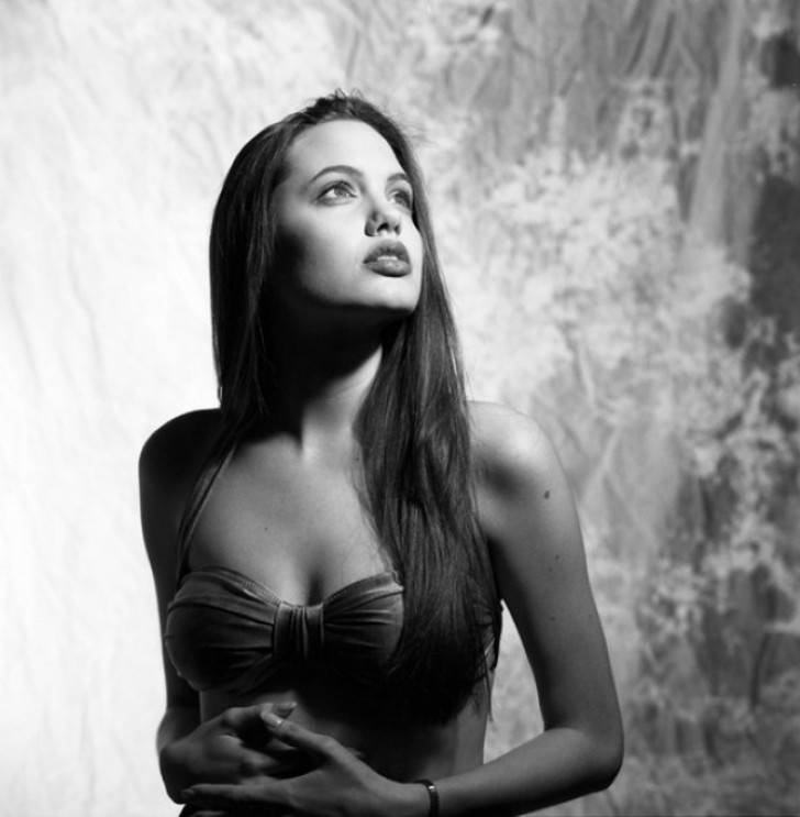 Una Angelina Jolie ancora adolescente.