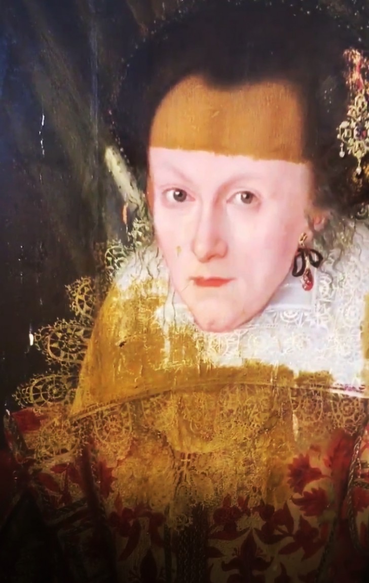 "Die Frau in Rot" wurde das Bild 1618 genannt. Sie hat jetzt wieder die Originalfarben angenommen und wirkt wie verzaubert.