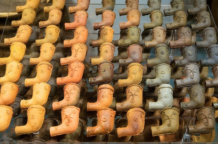 Au final, 200 tonnes de pièces ont ainsi été retrouvées en parfait état: bottes en caoutchouc Goodyear, bouteilles de champagne intactes, colliers indiens et bien plus encore.
