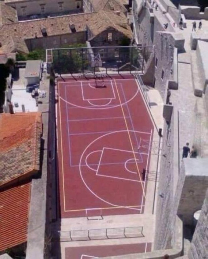 17. A basketball court that is sure to confound everyone!