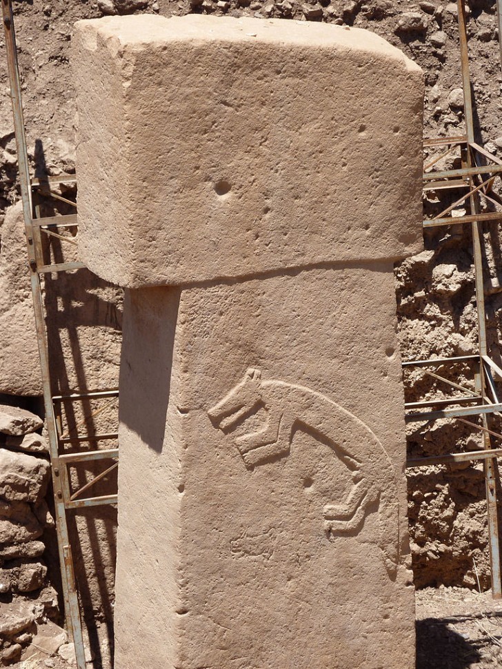 Around the 8000 BC, Tepe Gobekli was deliberately abandoned and buried, although the reason has not yet been clarified.