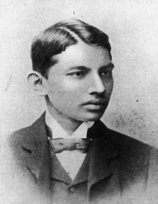 Un giovanissimo Mahatma Gandhi (1887)