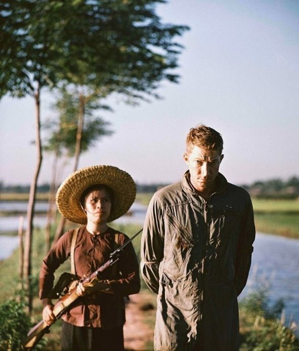 Le pilote américain Dewey Wayne Waddell est capturé au Vietnam (1967)