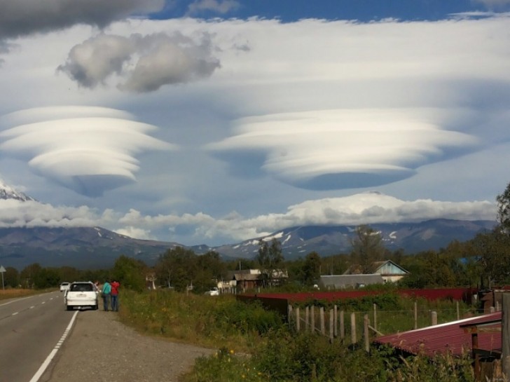 Otroliga moln i Kamchatka