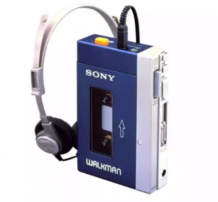 Koptelefoon en Walkman: zo luisterde je naar muziek (dan was je cool!)