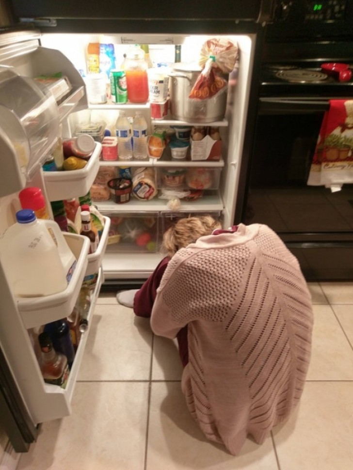 20. Quando esperamos um bebê, o refrigerador parece estar sempre vazio...