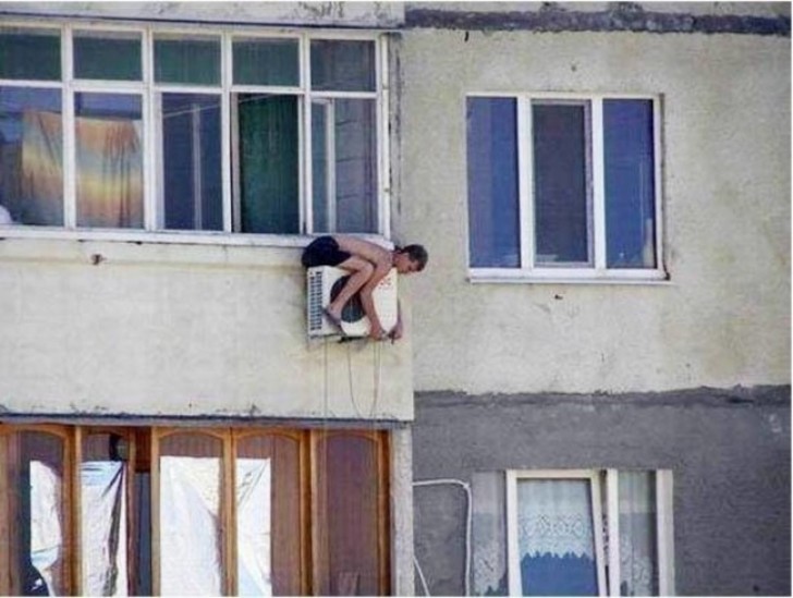 When adjusting the air conditioner means risking your life ...