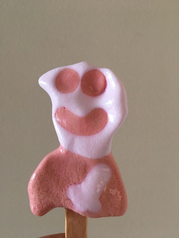 Buenisimo el helado de Peppa Pig, lastima que cuando comienza a derretirse se convierte en un monstruo!