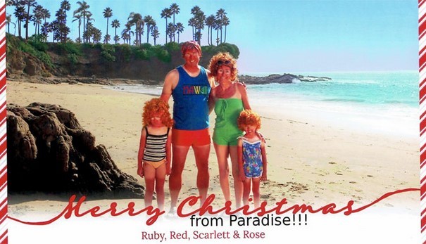 2017 - Infine gli auguri della famiglia dai capelli rossi in vacanza al mare!