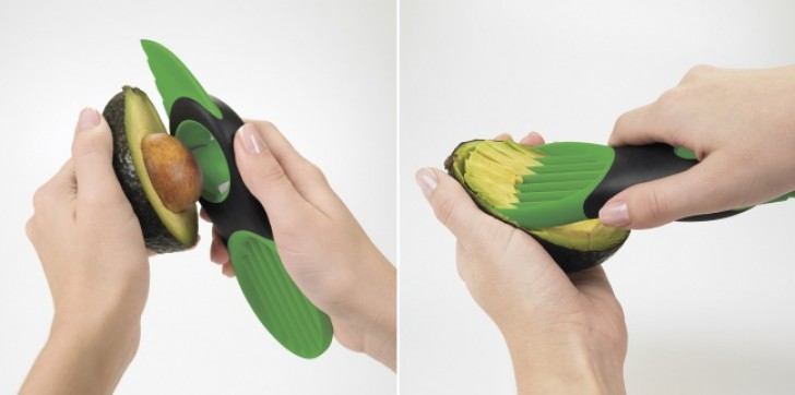 This multipurpose utility knife cuts the avocado, eliminates the seed, and reduces the avocado pulp into slices! Now eating this fruit has never been so simple!
