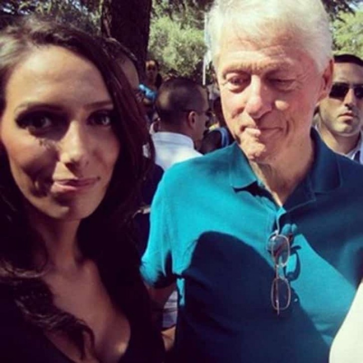 10. Bill Clinton tenia necesidad de mas tiempo para ponerse en pose!