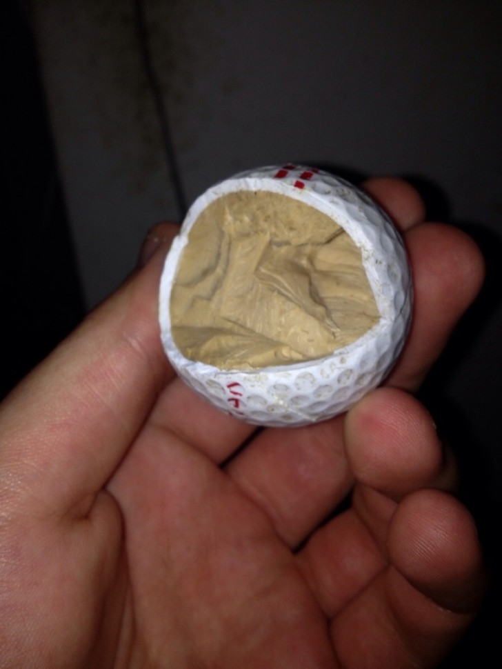 14. De binnenkant van een golfbal: had je dat gedacht?