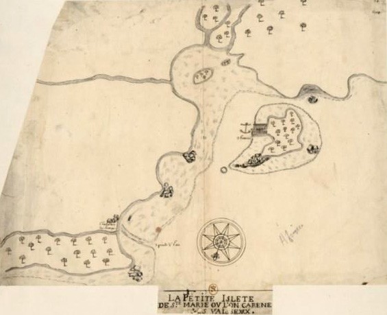 Alcuni pirati leggendari come William Kidd e Abraham Samuel si stabilirono nella "île aux Forbans", un atollo della baia nei pressi della città di Ambodifotatra.