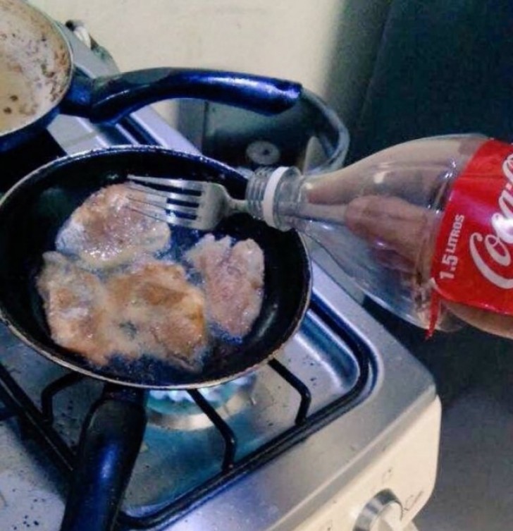 10. Did you ever think you could use a plastic bottle to protect yourself from hot oil while cooking?