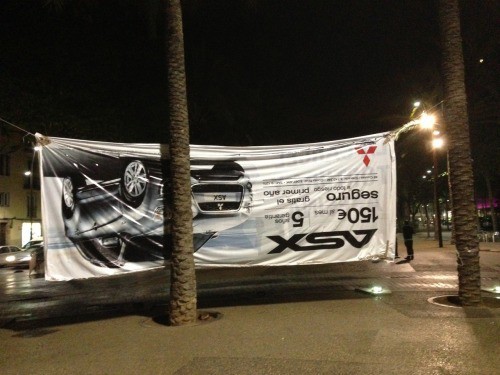 18. Una publicidad bien visible pero no como tan legible!