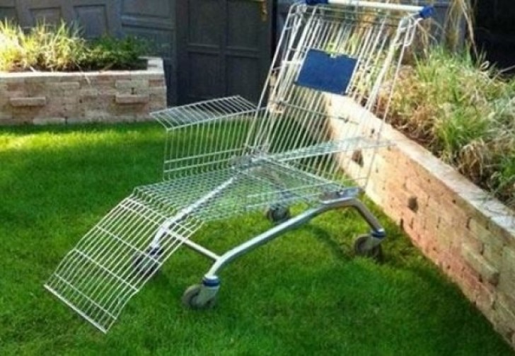 11. A chair made from a shopping cart, have you ever thought about it?