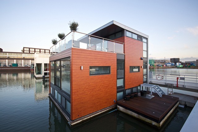 Casa Flotante, Francia