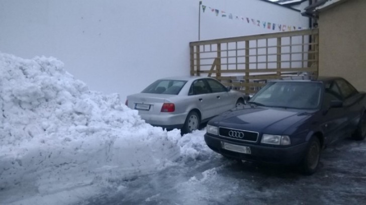"I do not know how to get my car out of its parking place."