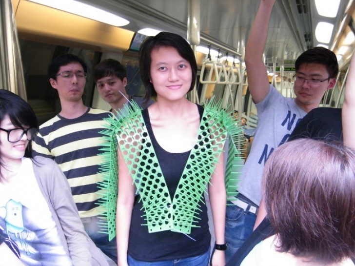 Here's how to make room in the crowded subway.