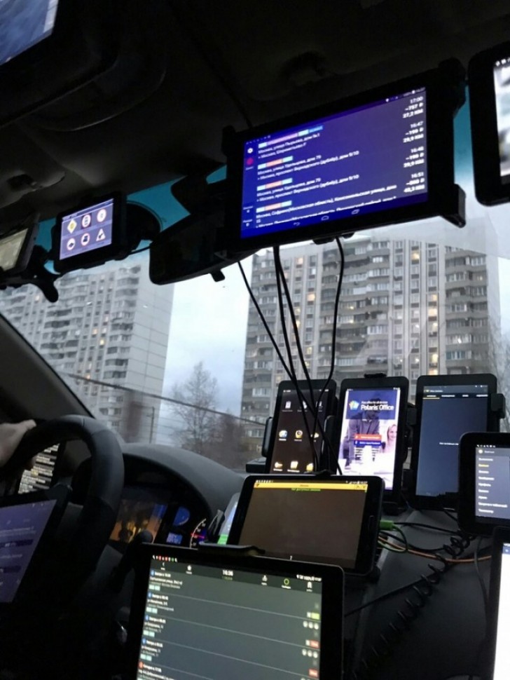 10. To define this taxi driver as "technological" would be an understatement ...