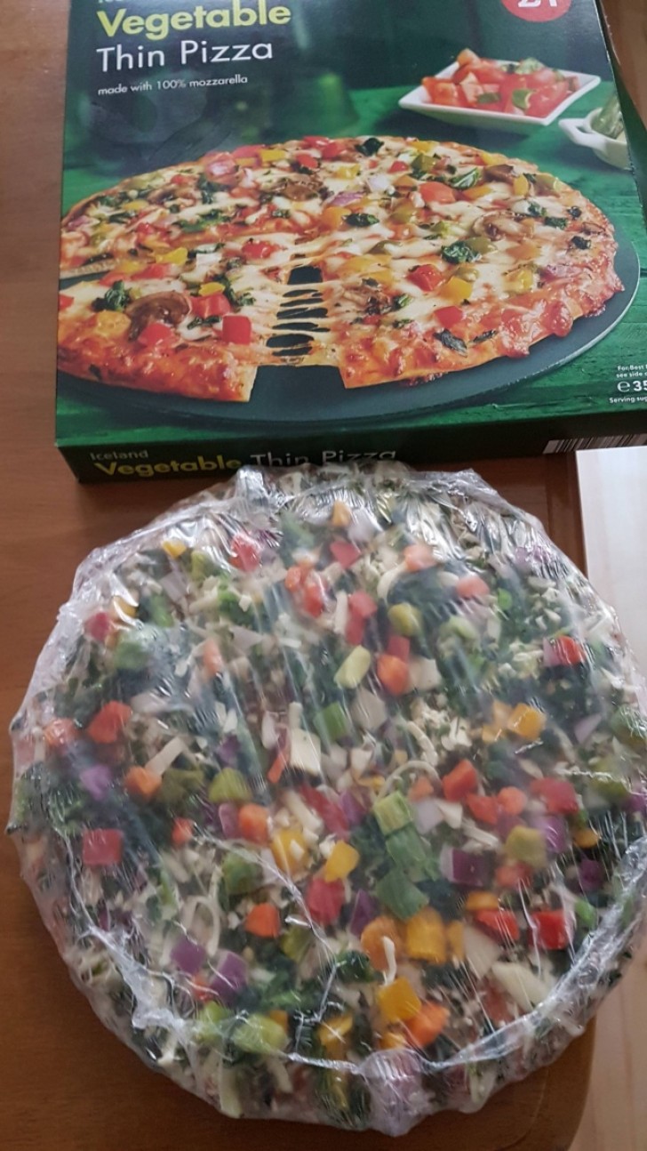 18. Quand on veut manger une pizza avec beaucoup de légumes..... et qu'on se retrouve avec la pizza que l'on avait imaginée