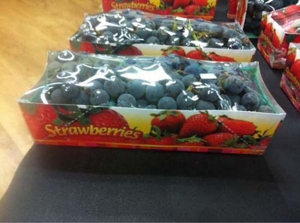 1. Un paquet de fraises qui contient des myrtilles?