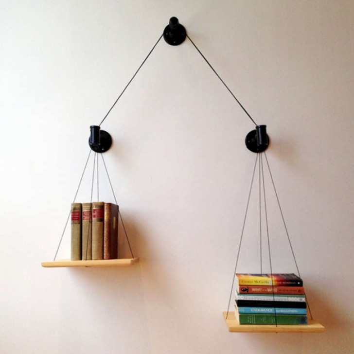 2. The weight of knowledge! This evocative shelf is a solution of undeniable style and elegance.