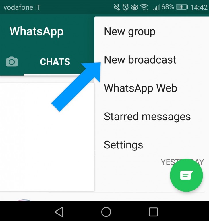 3. Vous souhaitez envoyer un message identique à toutes vos discussions sur WhatsApp? Tout ce que vous avez à faire est de sélectionner l'option "Nouvelle diffusion".