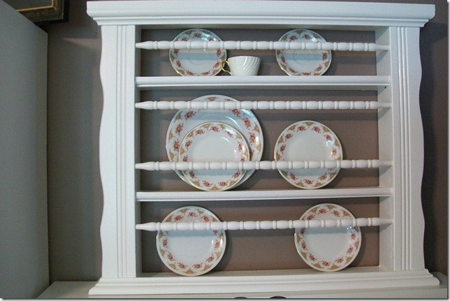 11. This plate ware cabinet is so well made that it does not even look like it was made out of a baby crib!