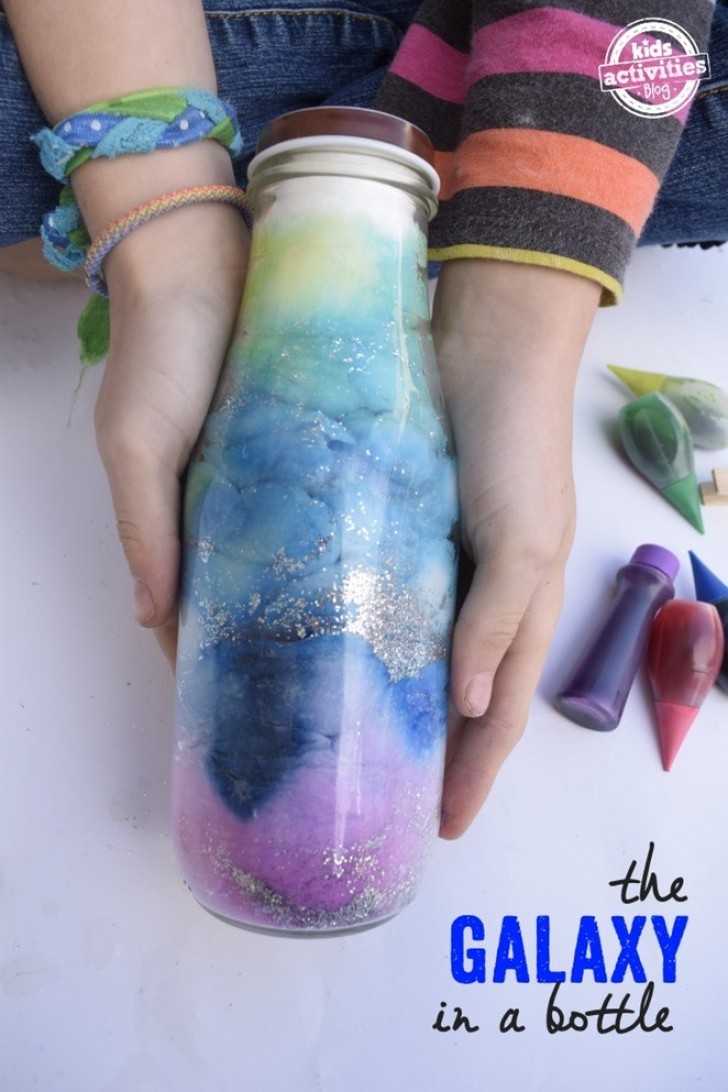 14. Botellas a galaxia, que los niños amaran