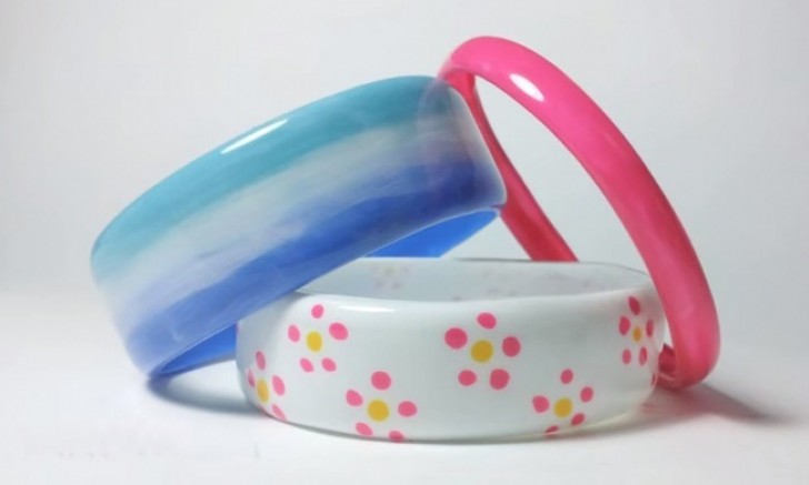 8. Multicolor bracelets