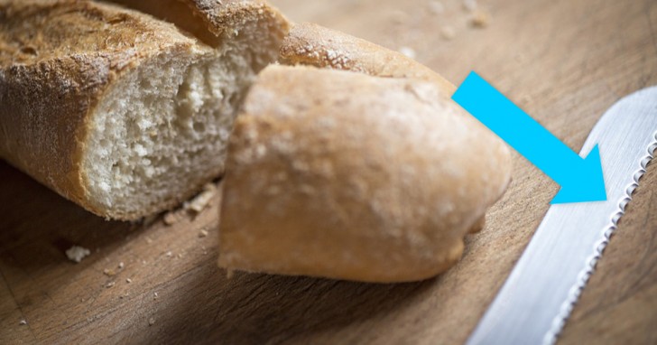Nog zo'n voorwerp waarover een rechtshandige nooit nadenkt: het merendeel van broodmessen hebben de karteltjes aan de rechterkant!