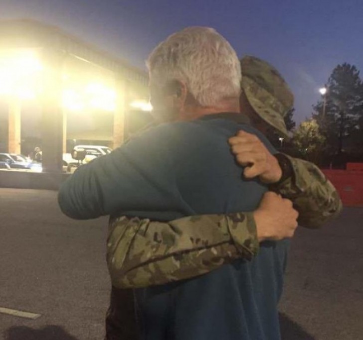 Prendre dans ses bras son enfant rentré de guerre: y a-t-il une émotion plus forte pour un parent?