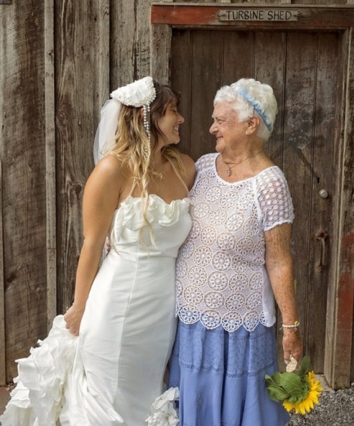 Diese 92 jährige ist die Brautjungfer der Enkelin!