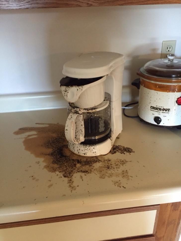 "Ce matin, mon copain de 21 ans a préparé son premier café.