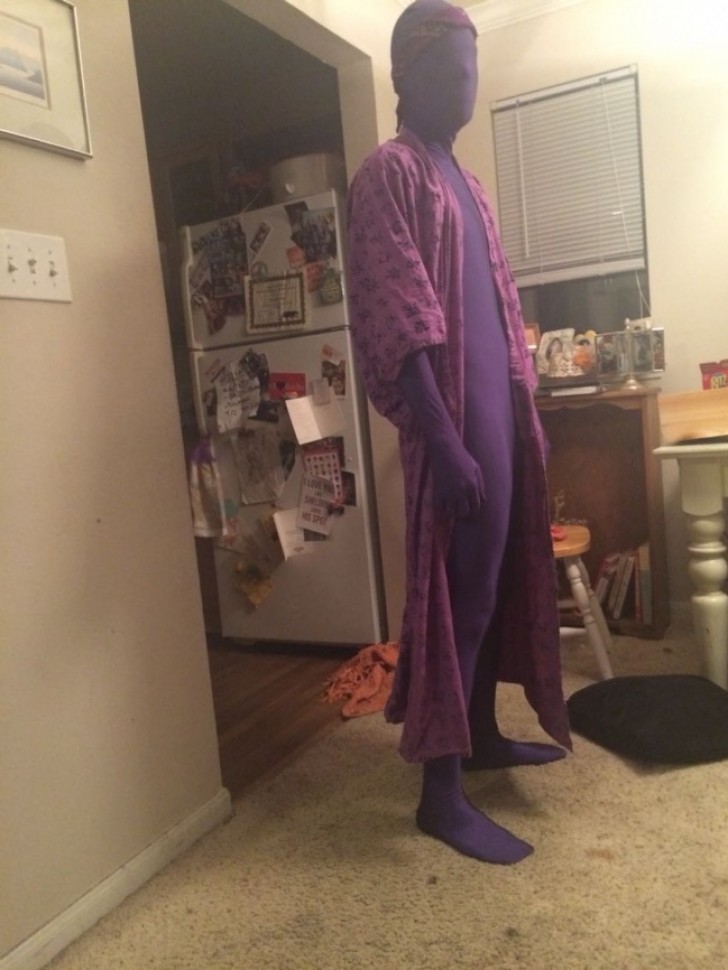 "J'ai dit à mon petit ami que le violet lui allait bien, il est allé aux toilettes et il est revenu comme ça ".