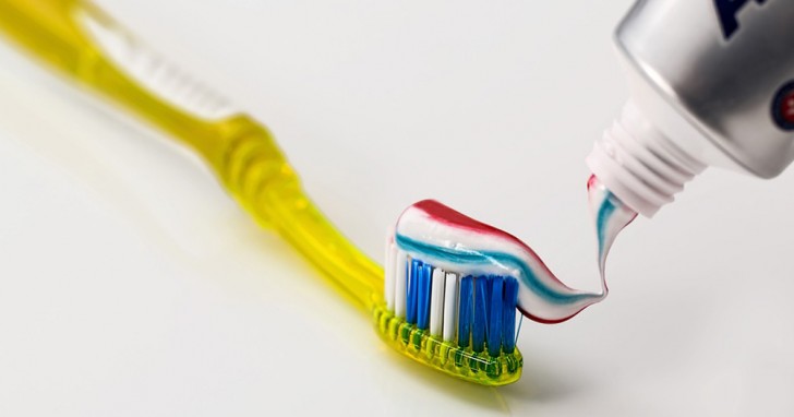 5. Non lavate i denti subito dopo mangiato