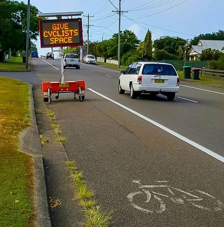 "Ge plats åt cyklister" Just det!