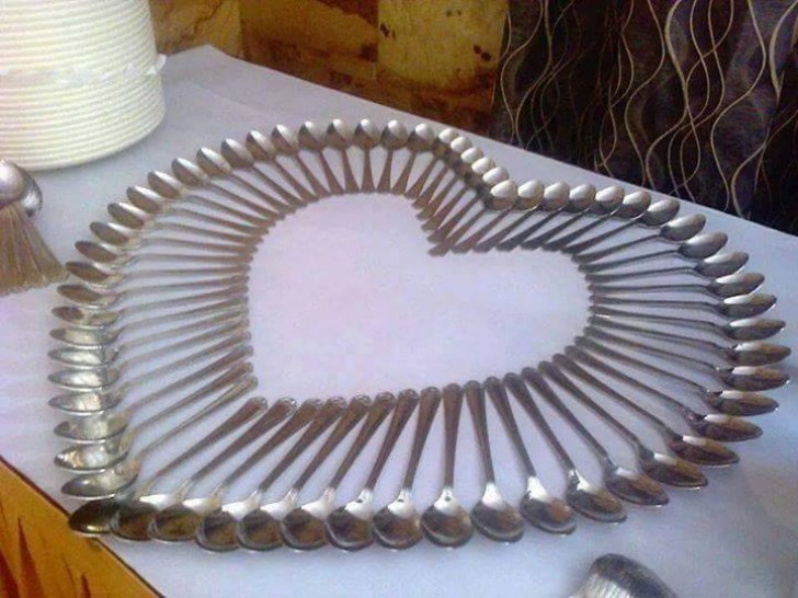 Para a mesa dos doces de um casamento esta criação é perfeita.