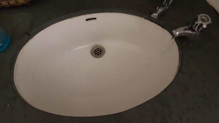 3. The position of the faucet on this sink. Very annoying!