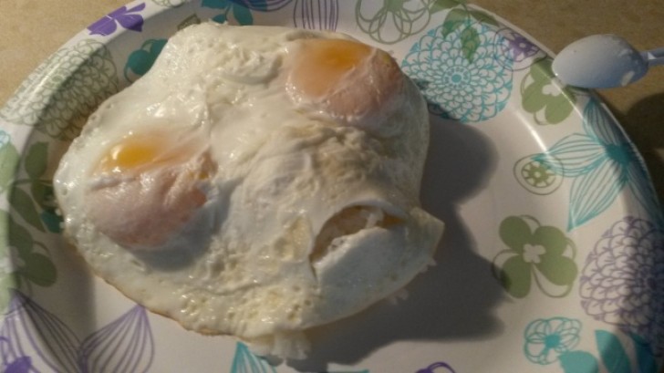 "Tu veux meeee manger....?"